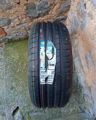 gomma Goodyear 225/45/17
