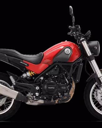 Benelli Leoncino 500 TRAIL COLORI ROSSO E NERO km.