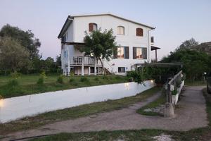  APPARTAMENTO ARREDATO – € 380 AL MESE