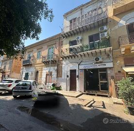 2 LOCALI A PALERMO