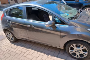 FORD FIESTA  2016 POCHI KM