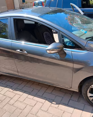 FORD FIESTA  2016 POCHI KM