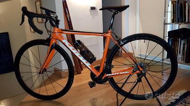 Bici da corsa Kona telaio in scandio