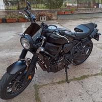 Yamaha xsr 700