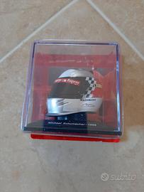 Caschi dei piloti Ferrari - Schumacher.