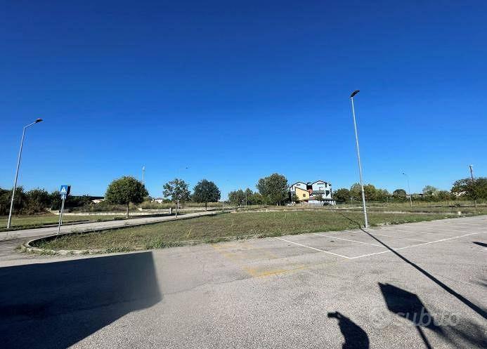 Immobile in asta di 864 m² a Curtatone - Vista 2