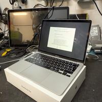 Apple Macbook Air 13” 2020