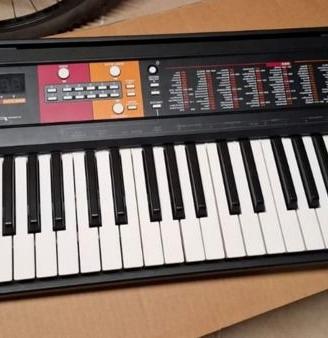 pianola Yamaha