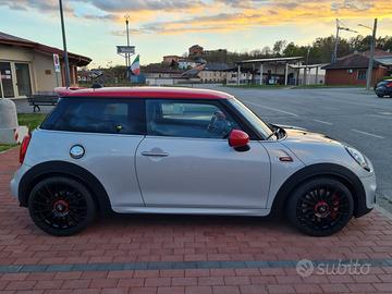 Mini John cooper works 2.0 230 cv MANUALE