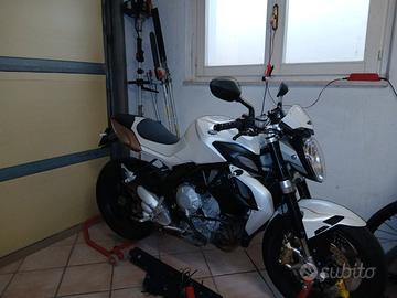 MV Agusta Brutale 675 - 2012