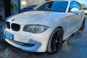 bmw serie 1 123d  