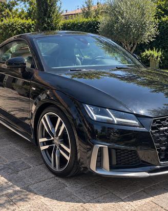 Audi TT Coupé 40 TFSI S tronic S line 197 CV