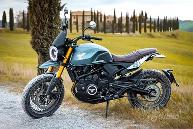 Moto Morini SEIEMMEZZO SCR (2026) - solo 2000 km 