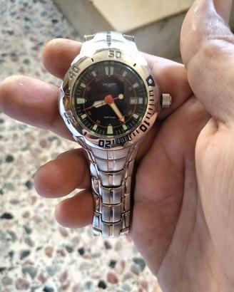 Salve sto vendendo quest' orologio