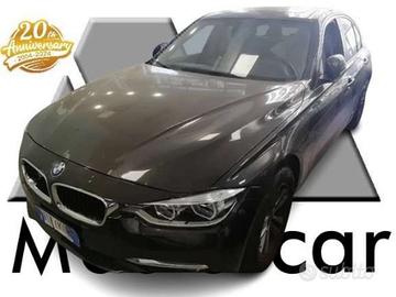 BMW 318 i 136cv Business auto Berlina Tetto Pano