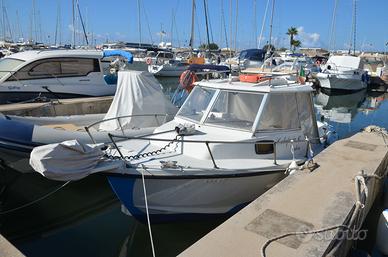 POSTO BARCA NETTUNO MT 8,50X3,00 CON CALAFURIA 6 M