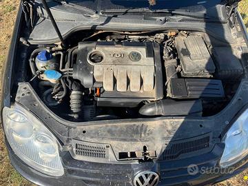 GOLF 5  1,9TDI O PEZZI DI RICAMBIO