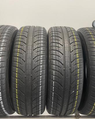 185 60 R16 86H 4 GOMME TOYO INVERNALI