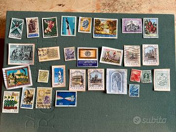 Lotto 30 francobolli Italia –