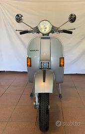 Vespa P200E