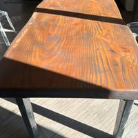 Tavolo. In. legno mssello