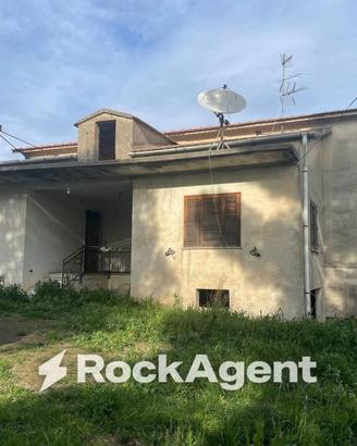 Casa indipendente di 201 m² con 4 locali a Altavil