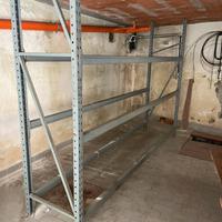 Scaffalatura in ferro per garage da smontare