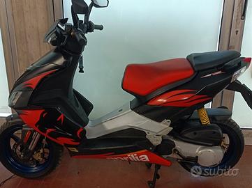 Aprilia sr