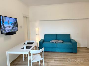 Divano letto materasso comfort, praticamente nuovo