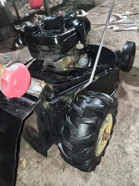 GRANDE RASAERBA A BENZINA 