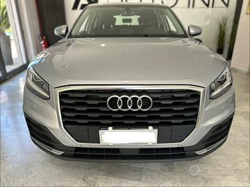 Audi Q2 1.6 diesel 115 cv s-tronic Identity Black