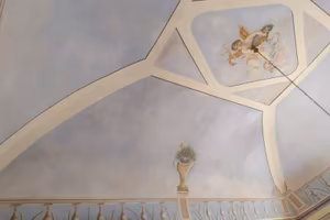 Casa con volte e affresco