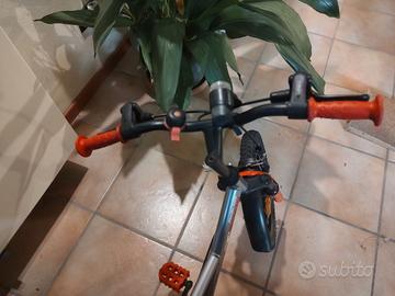 Bici b-twin 16" per bimbo/a da 4 a 7 anni