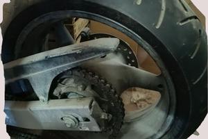 Cerchi anteriore e posteriore Honda Hornet 600