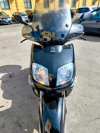 Motore Moto scooter 300 Yamaha XC versity