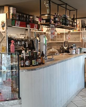 LOCALE PRONTO A PARTIRE 