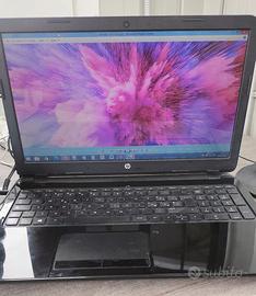 Notebook 15" HP con caricabatteria HP - Windows10