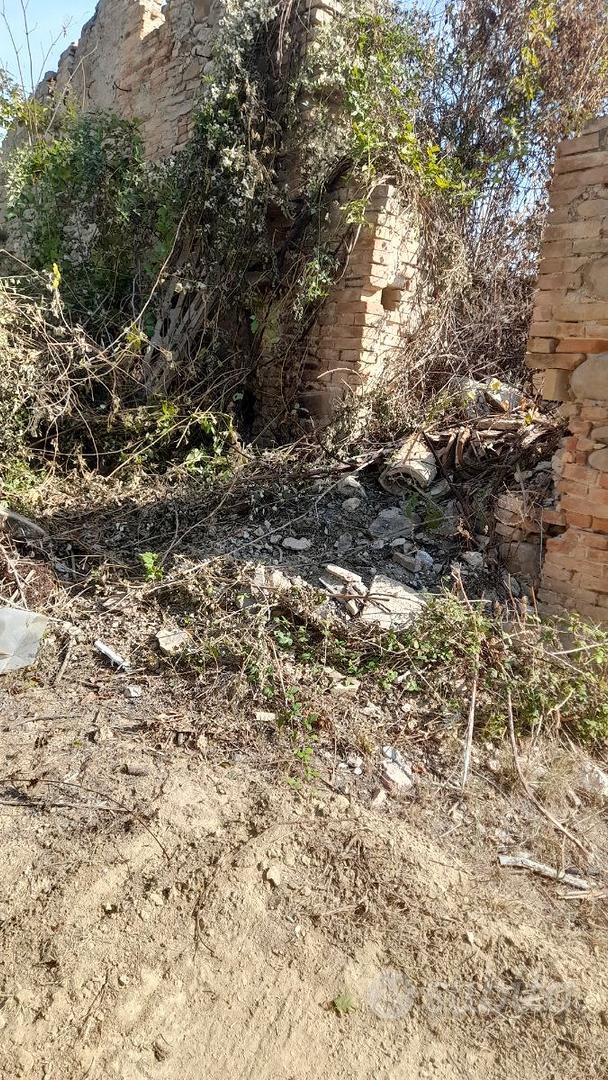 Terreno con rudere - Vista 3
