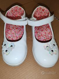 scarpe bianche lucide 24