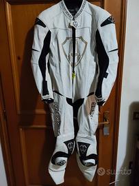 tuta moto