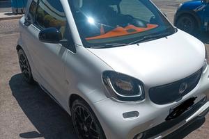 Smart allestimento brabus
