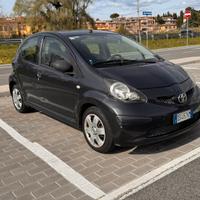 Aygo 1.0 VVT-i sound  NEOPATENTATI