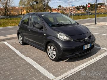 Aygo 1.0 VVT-i sound  NEOPATENTATI