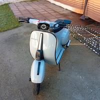 Vespa 50 special 