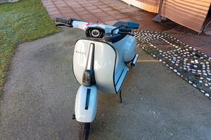 Vespa 50 special 