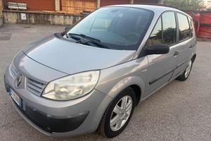 RENAULT Grand Scenic 1.9 dCi/130CV Confort senza