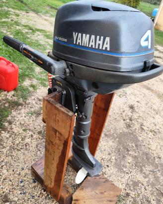 Motore fuoribordo Yamaha 4T 4Cv
