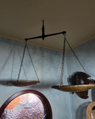 bilancia con 2 piatti