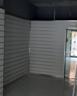 Boiserie mdf per negozi