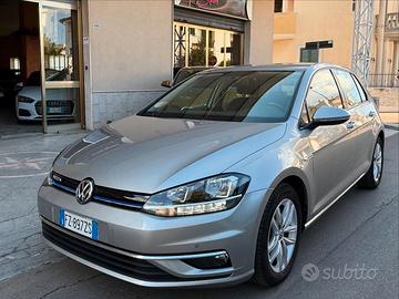 Volkswagen Golf 1.5 TGI DSG 5p. Executive BlueMoti